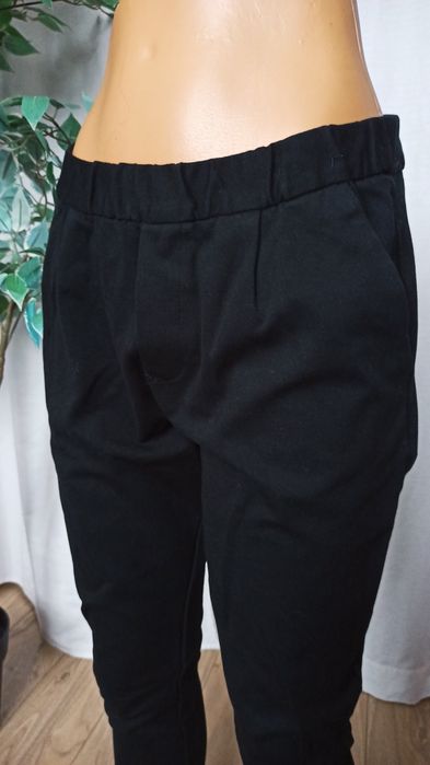 Sg czarne spodnie damskie 38 , M. spodnie ala dresy 38 , M chino