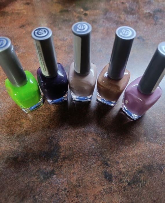 Продам лак для ногтей