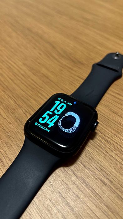 Apple Watch SE 2a Geração GPS 44mm bateria 100%