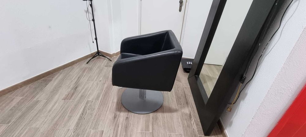 Cadeira de Cabeleireiro Hidráulica