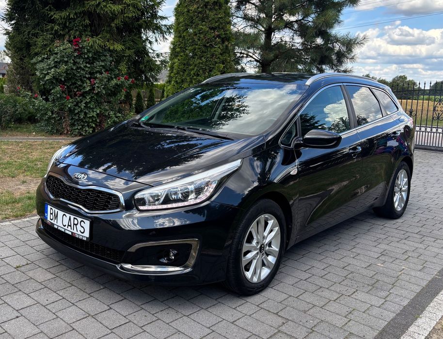 Kia Ceed Lift-1.6 CRDi 136KM-Navi-Climatronic-Podgrzewana Kierownica-Kamera Cof