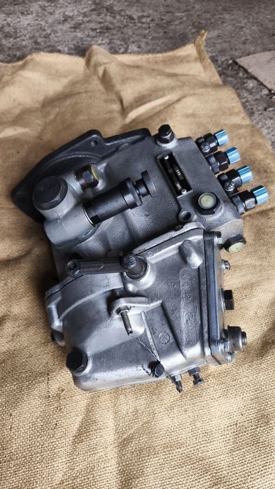 Паливний насос високого тиску (ТНВД)  4УТНИ  1111005  Трактор Т-40