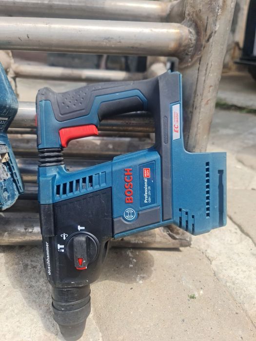 Перфератор Bosch 18вольт