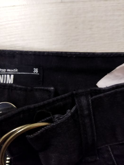 Продам  шорти розмір 36