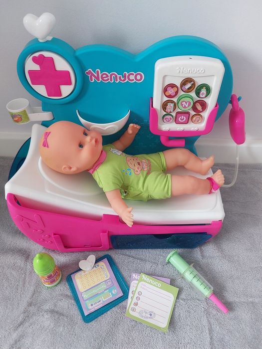 Nenuco - Médica: Bebé porque choras