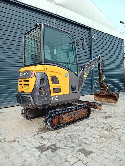 Minikoparka Volvo EC 18D rok 2017 pełen oryginał 3 łyżki 2 biegi bdb