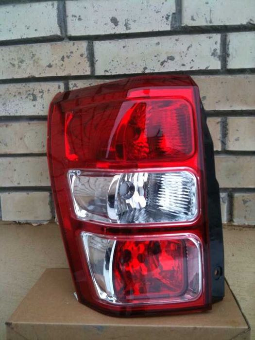 Бампер Suzuki Grand Vitara 6-12 Бампер Гранд вітара