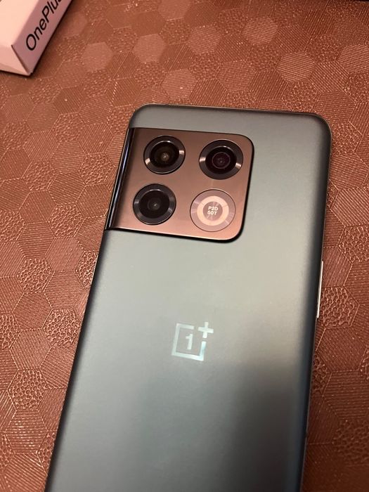 OnePlus 10 pro 5GB