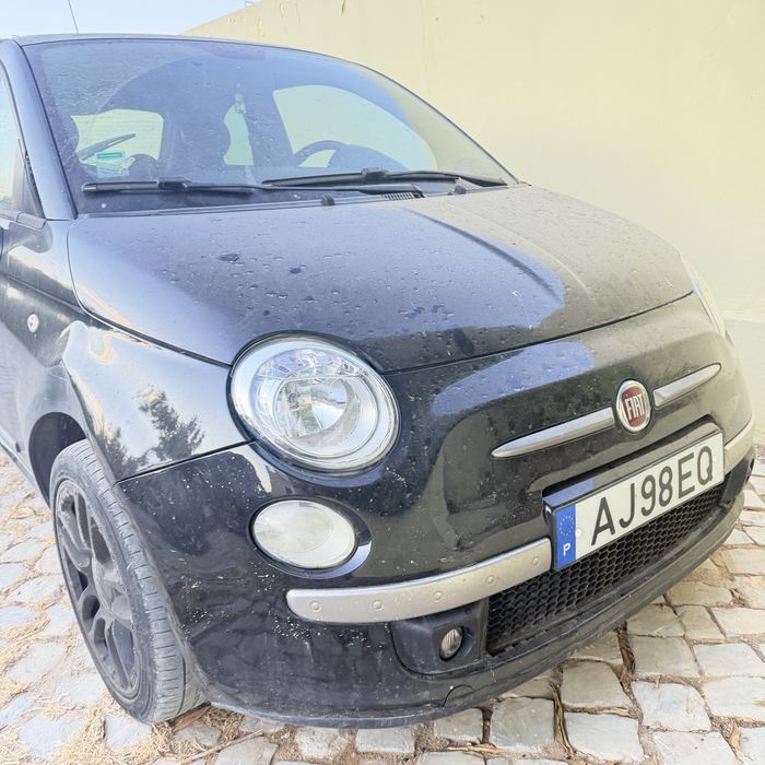 Fiat 500 with engine problem513186681271756801