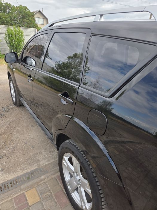 Продаж авто Пежо 4007