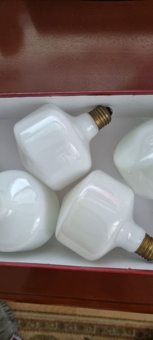 Żarówki  220 V   40W