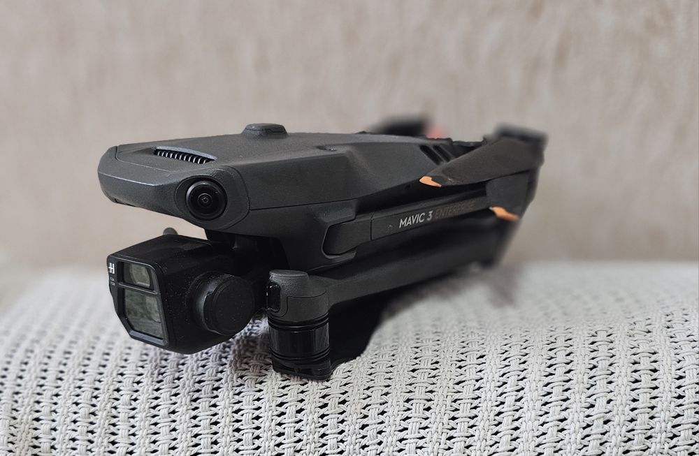 Dji mavic 3e enterprise (с пультом и акб)
