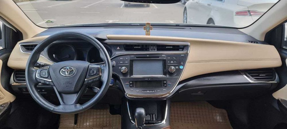 Toyota Avalon Hybrid LIMITED 2016