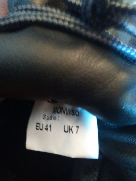 Botas Cofra com proteção de segurança não metálica novas.