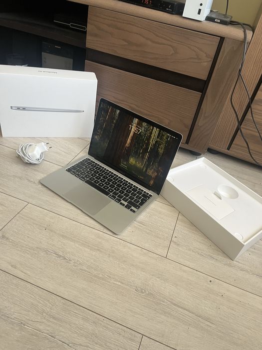 Macbook air 2020 i5-1.1ghz
