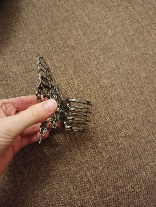 Крабик для волосся. Метелик. Заколка.