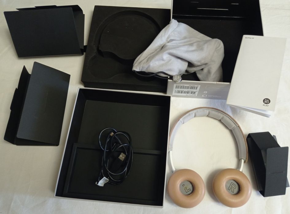 Премиальные Bluetooth-наушники B&O BeoPlay H8