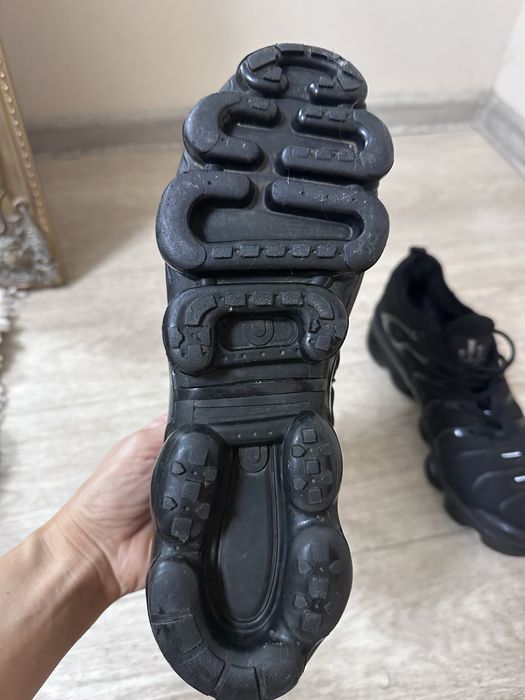 Продам кроси Air