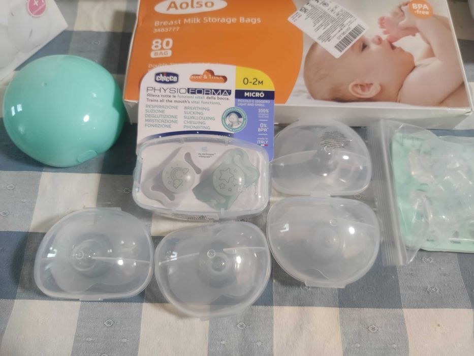 Kit bomba tira leite materno e acessórios
