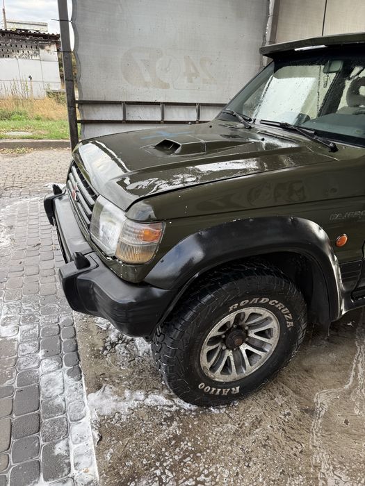 Mitsubishi Pagero 2