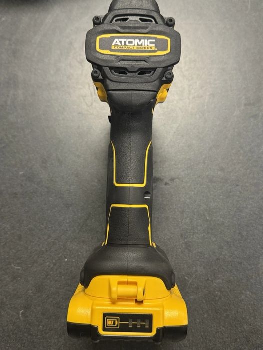 Акумуляторний шуруповерт DEWALT DCD794B Atomic 20V 75Hm