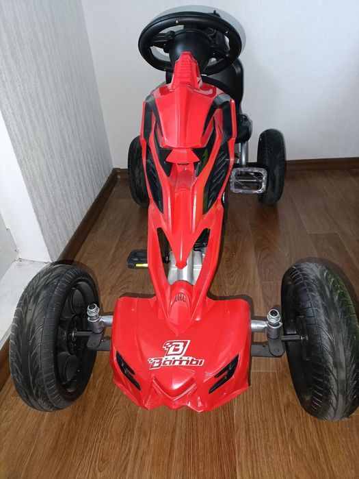 Педальная машина Bambi 1540