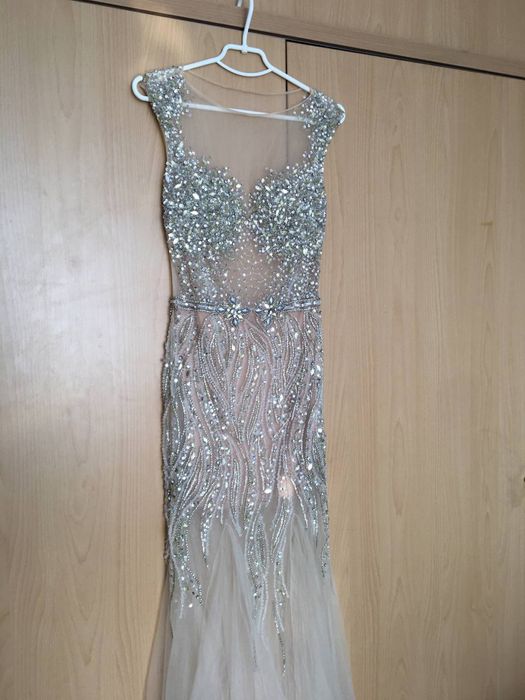 Вечірнє/випускне плаття. Возможен торг/сросно