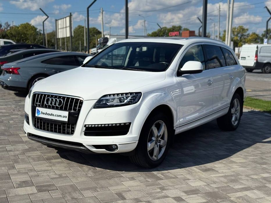 Audi Q7 2010 freshauto