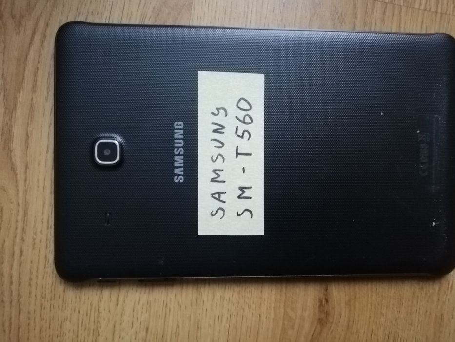 Sprzedam tablet Samsung Galaxy Tab E