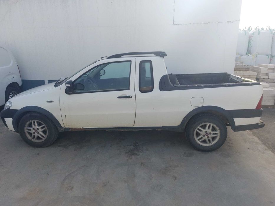 Fiat Strada 2010
