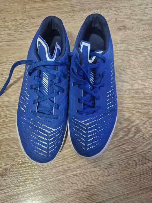 Męskie buty typu halówki