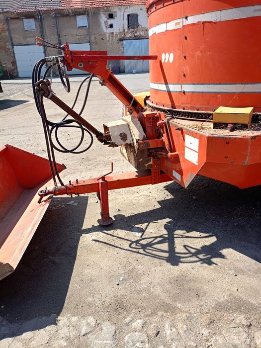 Ścielarka do truskawek