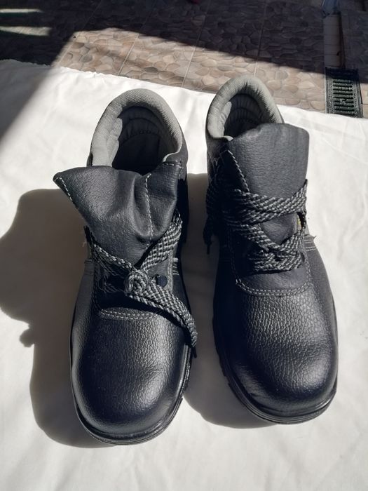 Botas Novas C  Biqueira de Aço