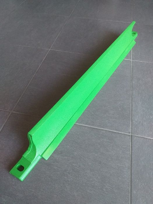 Skrobak zgarniak walca gładkiego sieczkarni Claas Jaguar 800-900