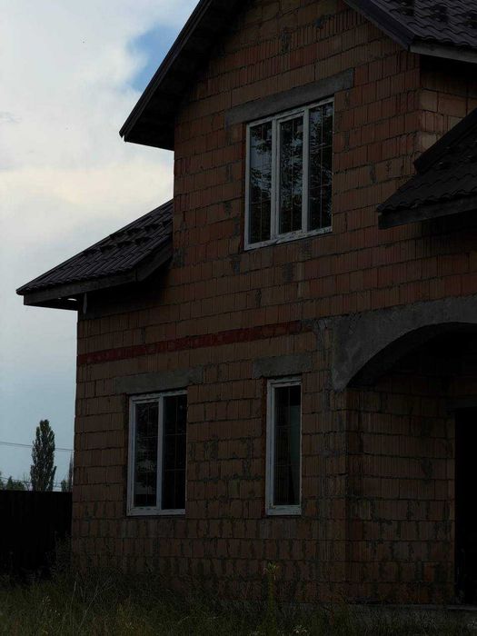 Будинок у Макарові | 212 м² | 15 соток | Під завершення |