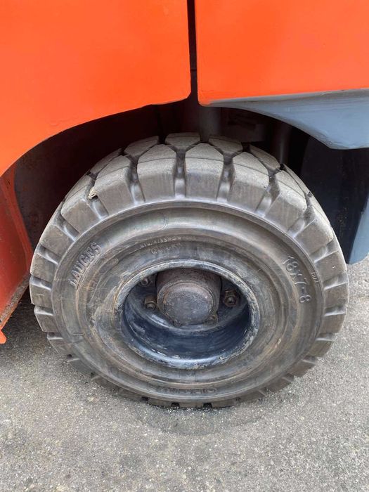 Погрузчик газовий TOYOTA 02-8FGKF20, 2т, підйом-6.0м, навантажувач на складі