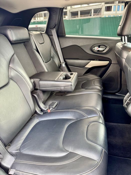 Jeep Cherokee 2017 p