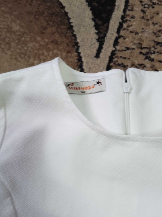 Сукня на дівчинку