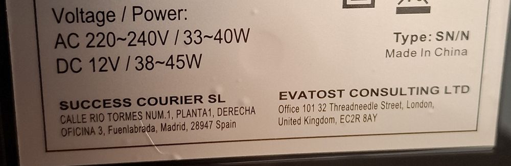 Mini frigorífico portátil compacto 6 litros / 6 latas 220/250 V 2.56kg