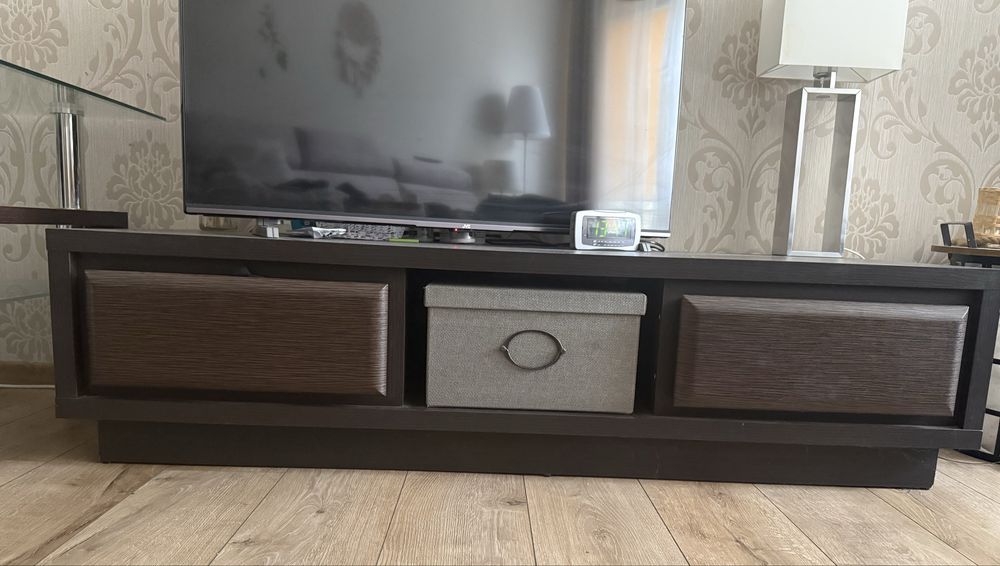 Meble black red white