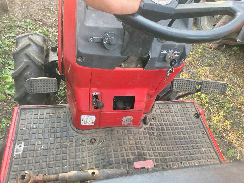 Мінітрактор Kubota Aste A175