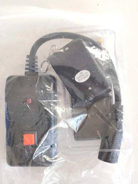 Comando para projetores de luz e fumo