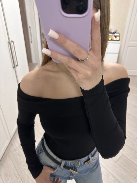 кофта з відкритими плечима stradivarius