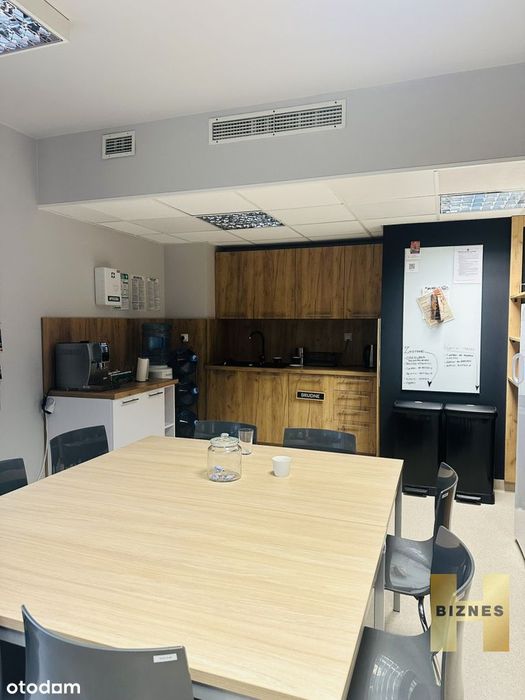 Lokal biurowo 142m2 Stare Miasto  Parking