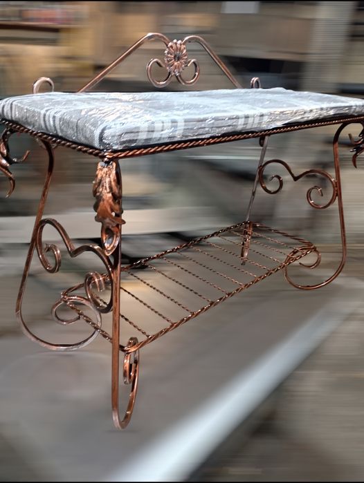 Банкетка ручної роботи