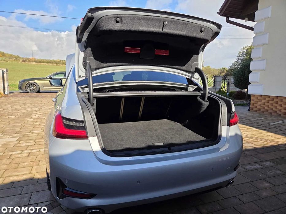BMW Seria 3 G20 330e xDrive Luxury Plug-in GWARANCJA Jasne wnętrze