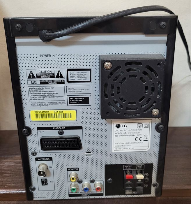 Музикальний центр LG