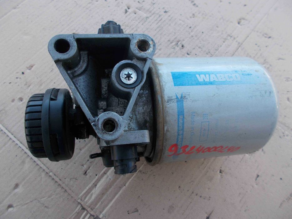 Zawór osuszacz podstawa osuszcza wabco Mercedes Axor Actros