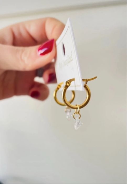 Argolas douradas com cristais aço inoxidável