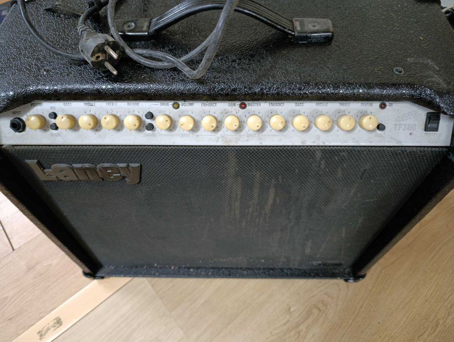 Amplificador Laney 120w
